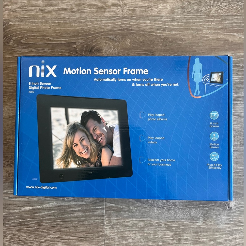 Nix 8 Inch Digital Picture Photo Frame X08G Motion Sensor Photo Video NWOT